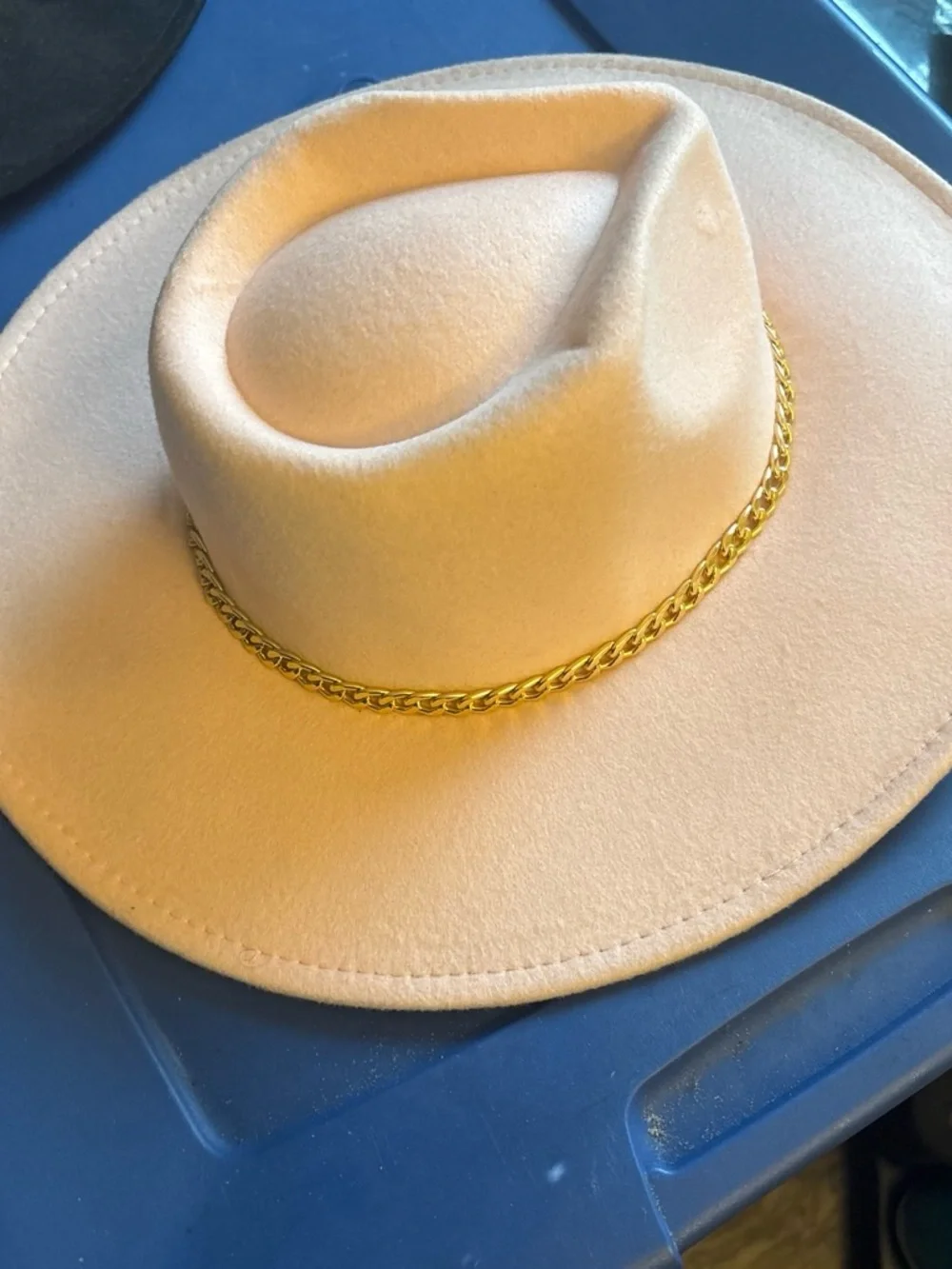 Stylish Cream Wide-Brim Fedora with Gold Chain Trim